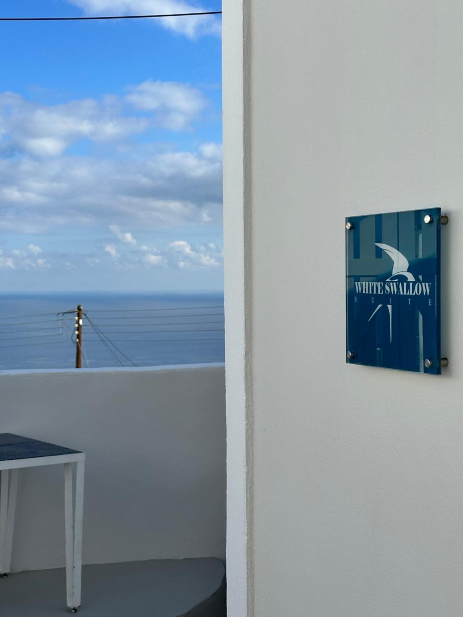 White Swallow Suite Santorini Vourvoúlos Exteriör bild